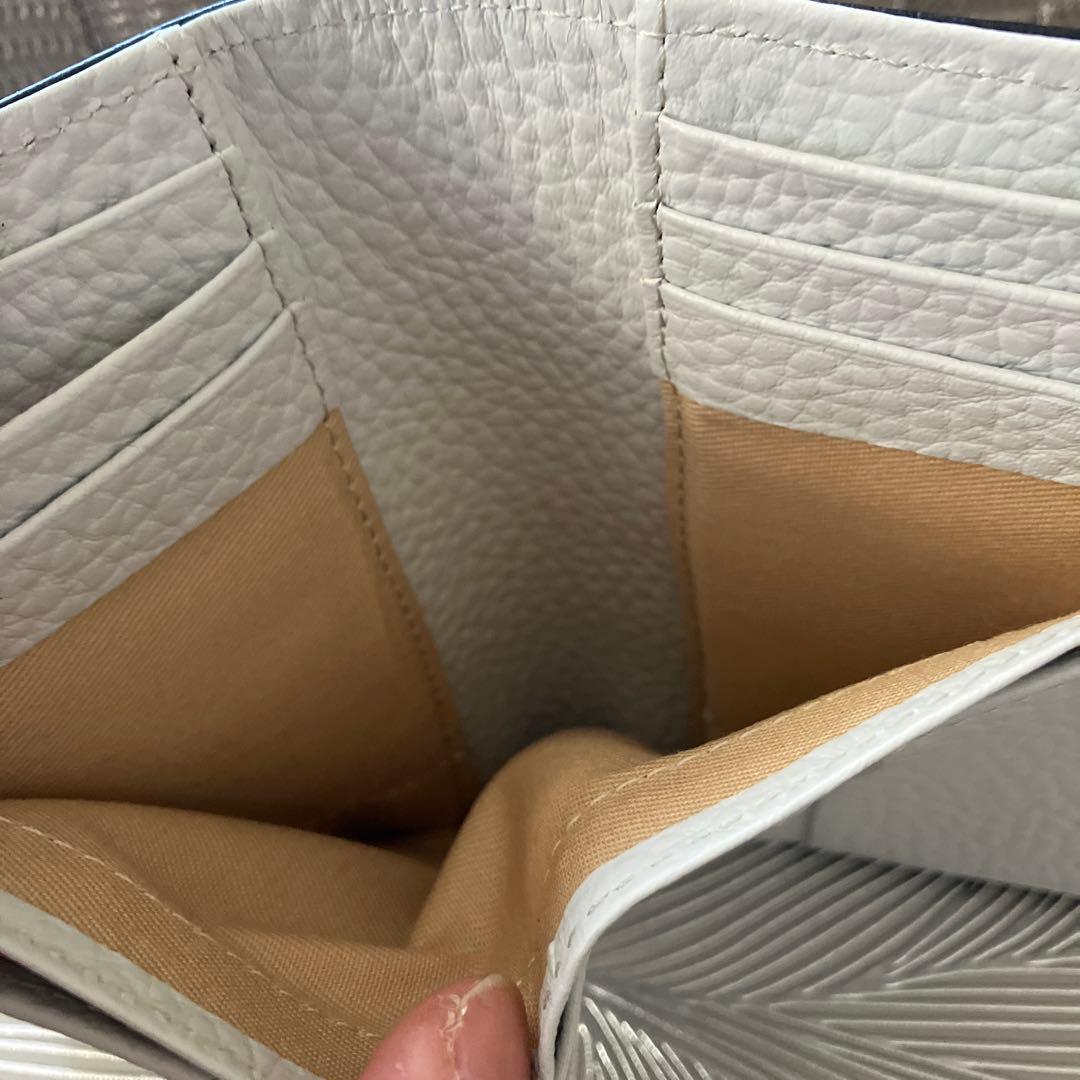 キタムラKitamura 二つ折り財布 ネイビー レザー　新品未使用