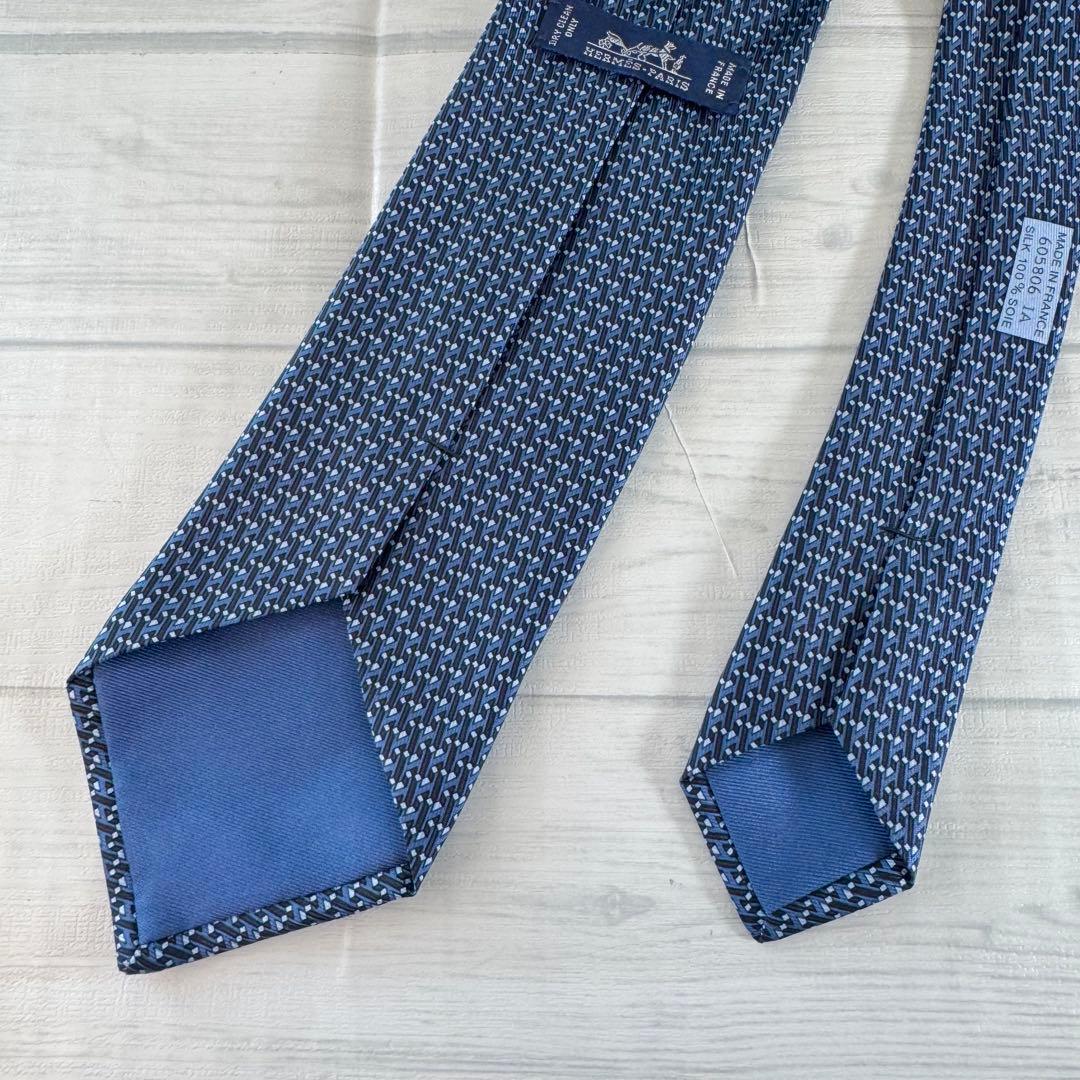 ✨美品✨　HERMES エルメス　ネクタイ　総柄　ロゴ　ブルー　青