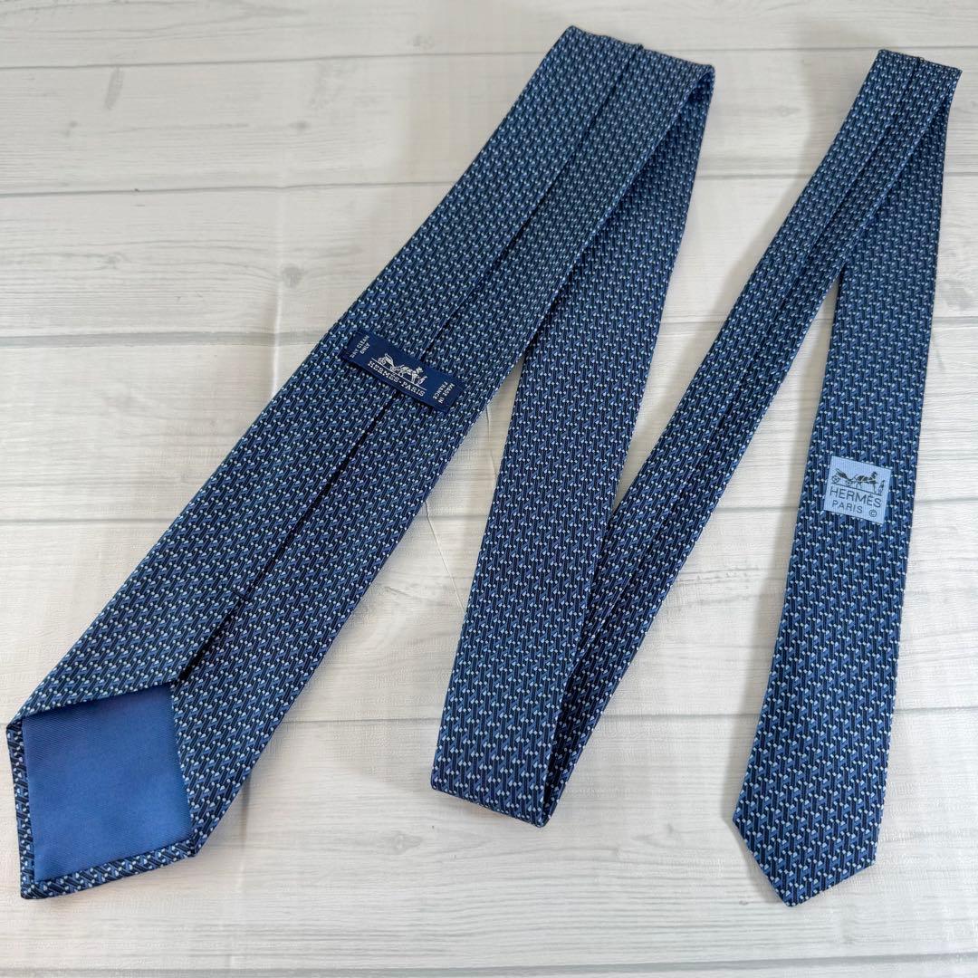 ✨美品✨　HERMES エルメス　ネクタイ　総柄　ロゴ　ブルー　青