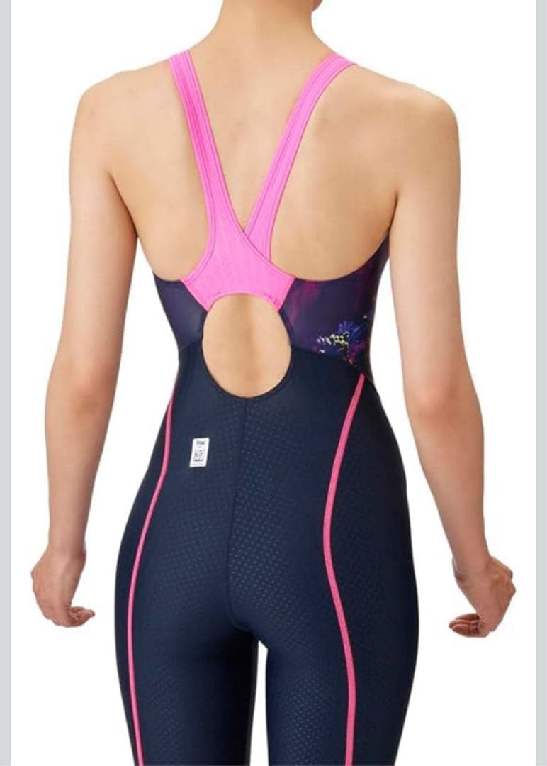 アリーナ　競泳用水着 定価16,720円 新品　ピンク・