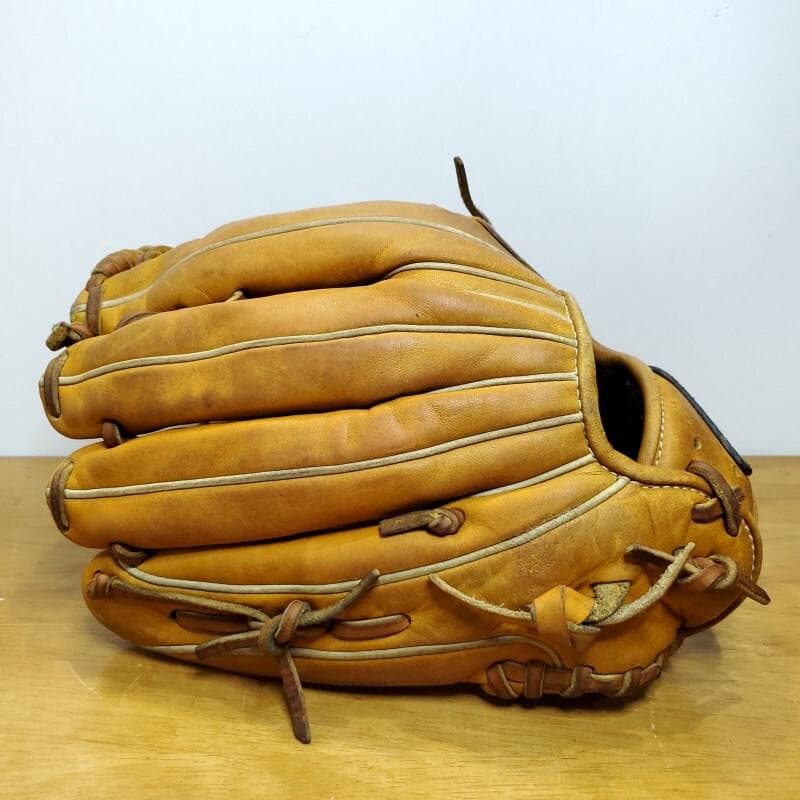 ミズノ イチローモデル プラチナラベル 児童用 外野用 軟式グローブ