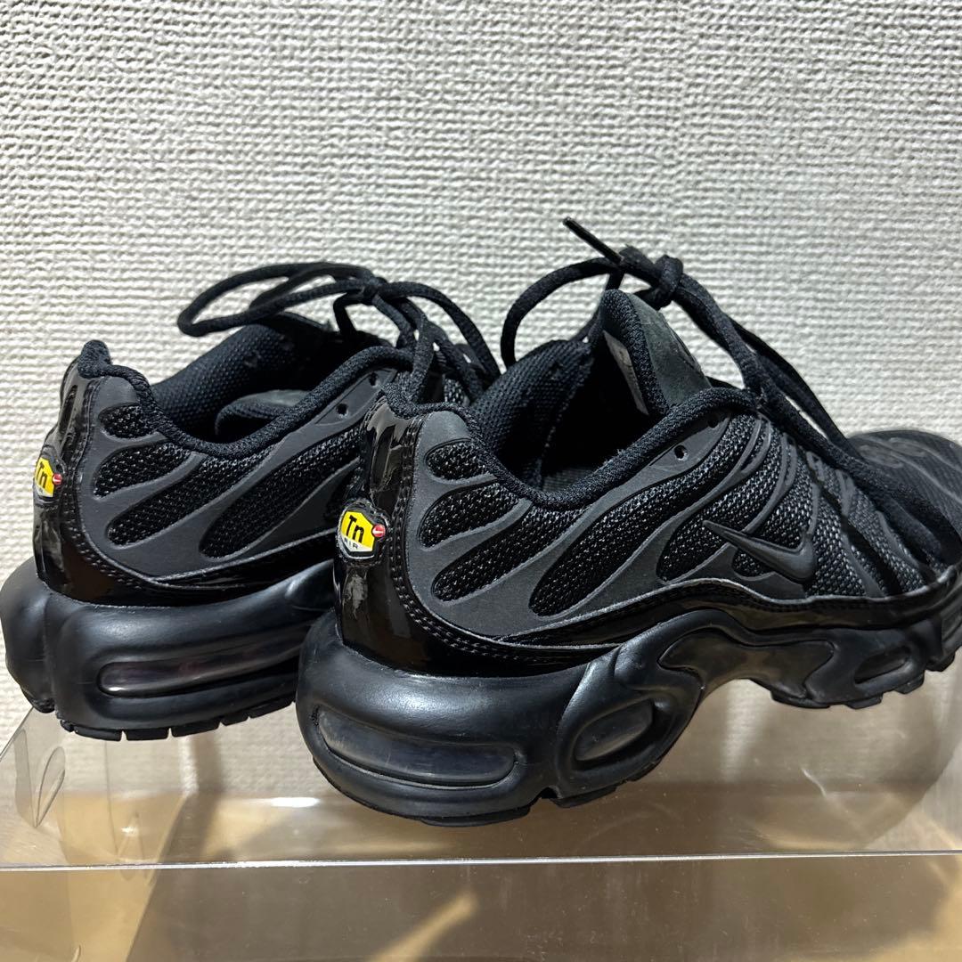 NIKE エアマックスプラス　24cm
