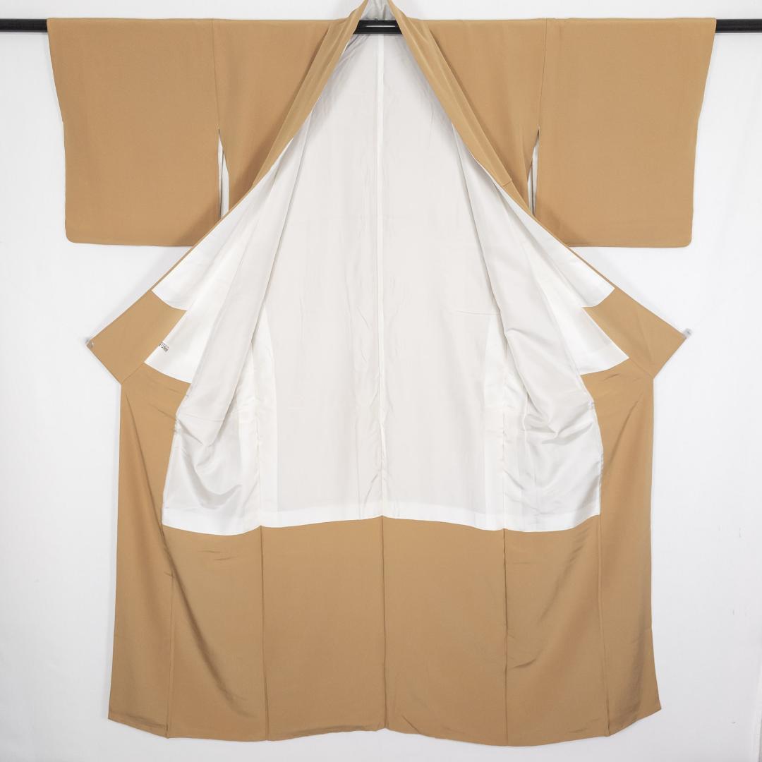 R8SK56 色無地 スコッチガード 家紋 橘 落ち着いた黄土色 シルク 着物