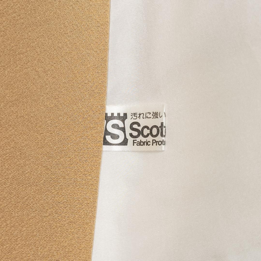 R8SK56 色無地 スコッチガード 家紋 橘 落ち着いた黄土色 シルク 着物