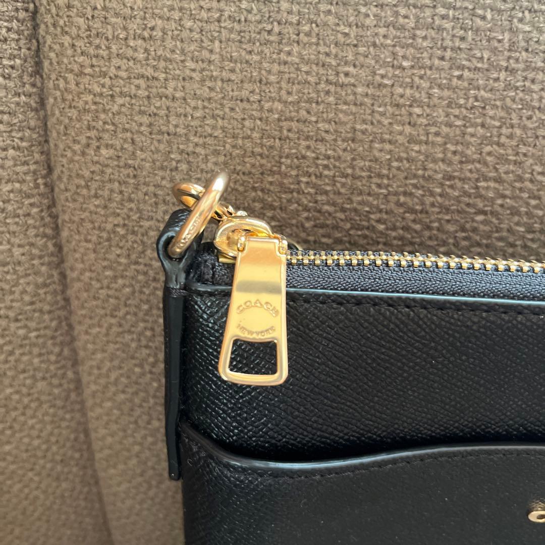 COACH ショルダーバッグ　縦型