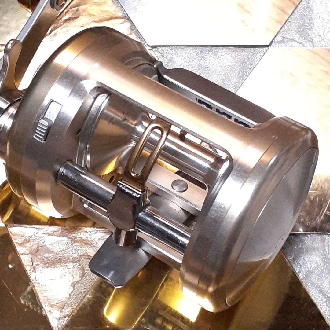 ダイワミリオネア CV-Z 300F ベイトリール タイラバ 船用 極美品