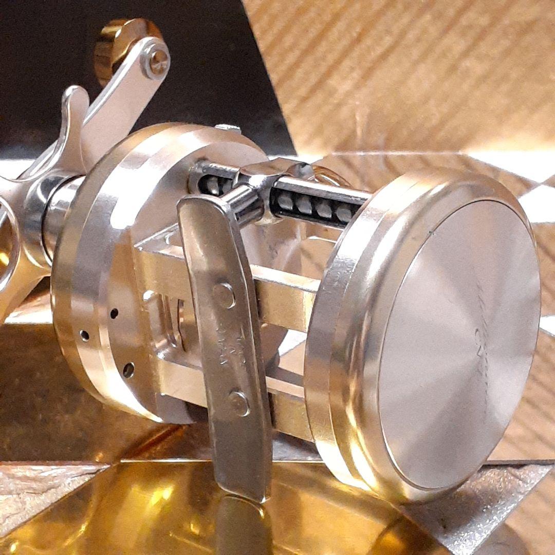 ダイワミリオネア CV-Z 300F ベイトリール タイラバ 船用 極美品