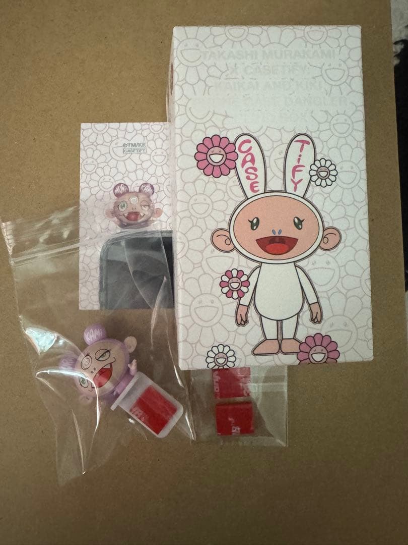 村上隆 CASETiFY スマホケース　フィギュア　ピンク