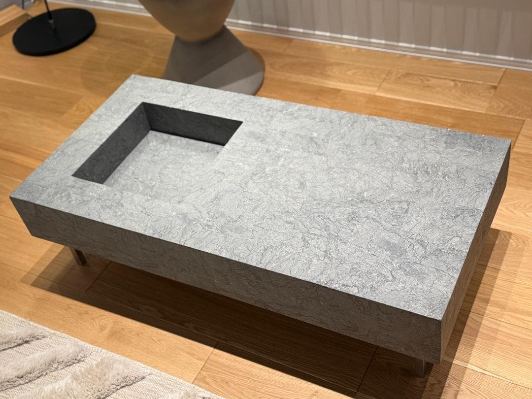 FLYMEe Noir / フライミーノワール センターテーブル