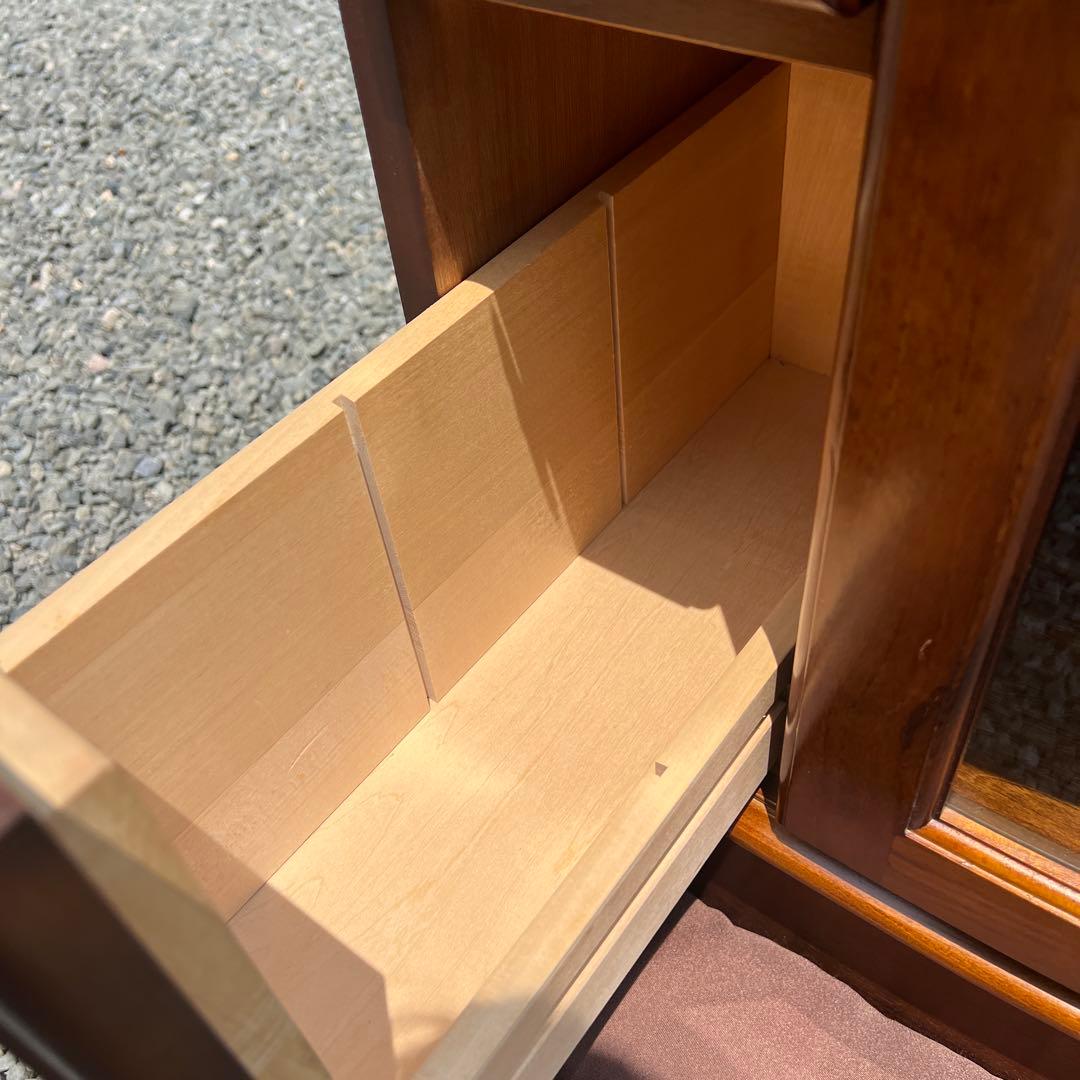 ③ karimoku カリモク コロニアル コーナー AV収納 ラック 飾り棚