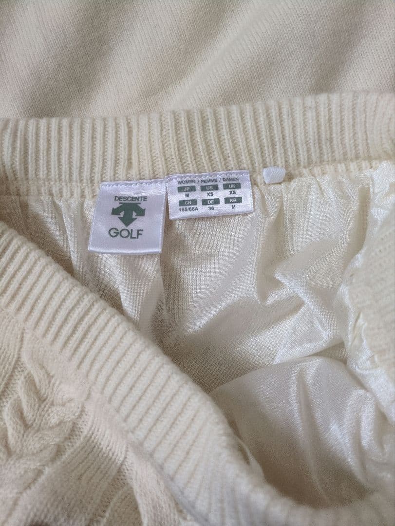 DESCENTE GOLFLuxeスワロフスキーセットアップデサントゴルフニット