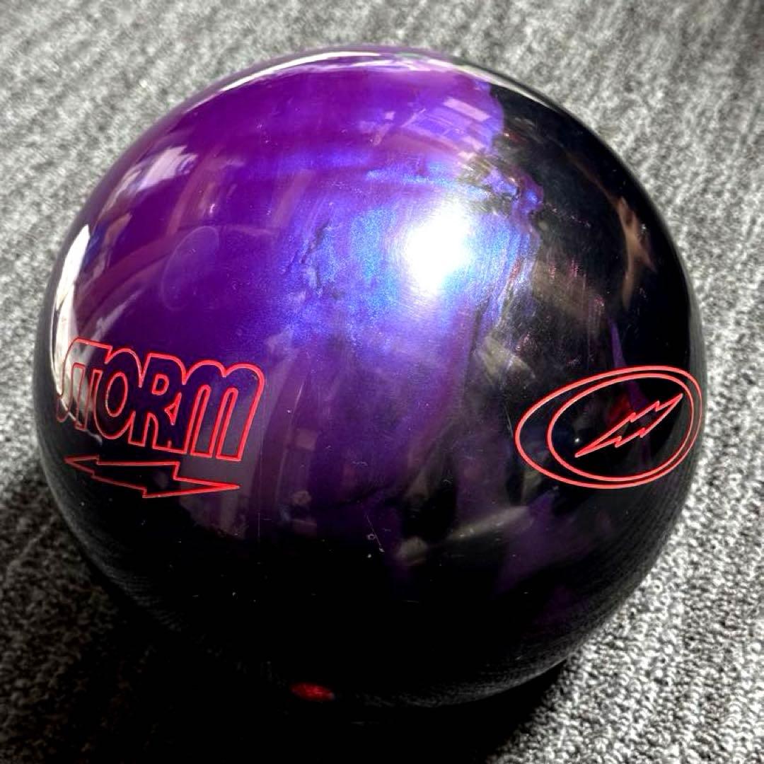 そ*さ様 【美品】STORM REVENANT ボウリングボール 15ポンド