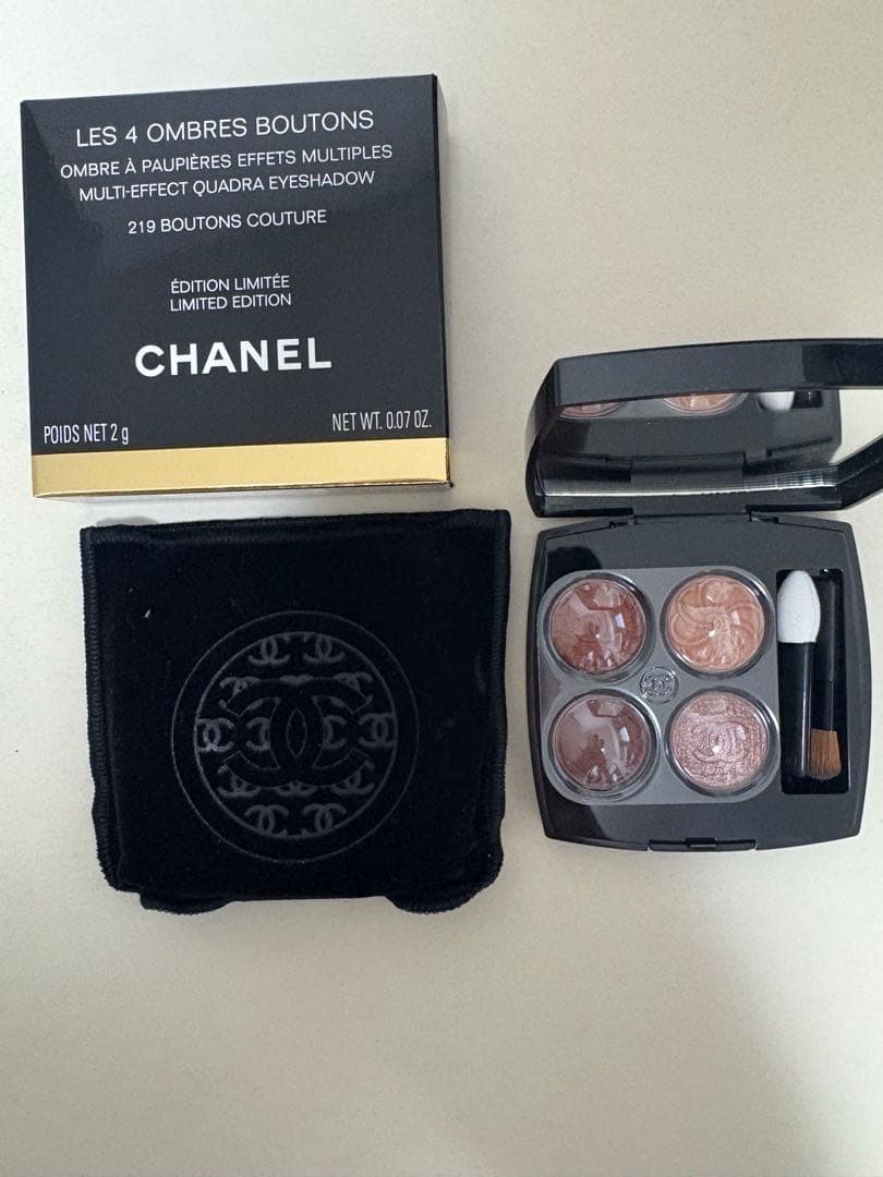 CHANEL-レ キャトル オンブル ブトン219-