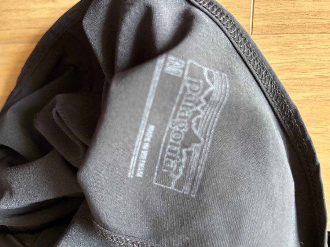 ブラック V字ネック オールインワン M