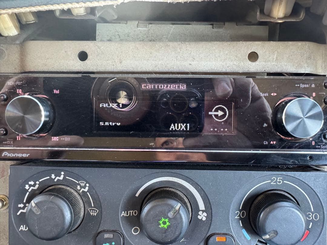 カロッツェリアPioneer DEH-P01 ヘッドユニット