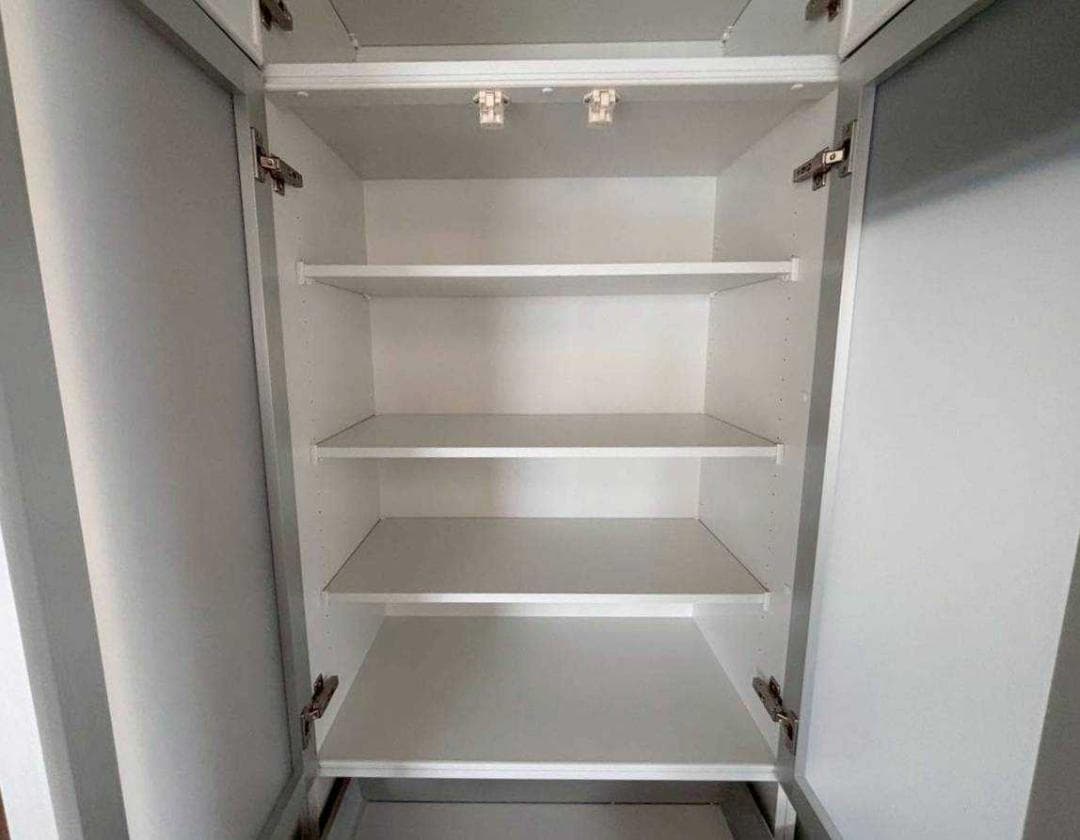 タカラスタンダード / W1650×H2295 / カップボード / ホーロー扉