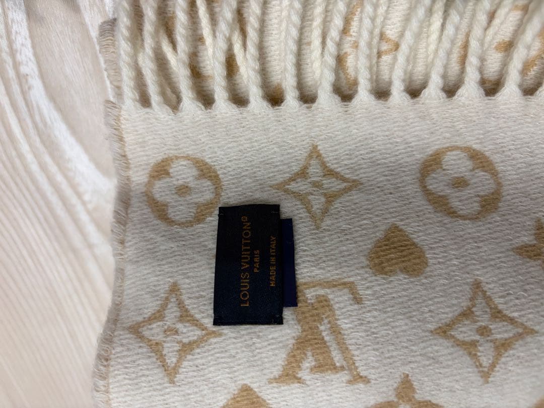 ルイヴィトン　カシミヤマフラー　ハート柄