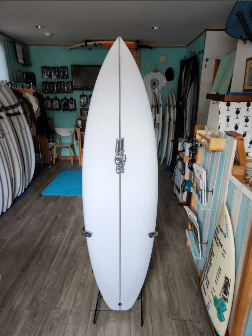 ＜新品・送料込み＞ 5.10 JS XERO GRAVITY J0932