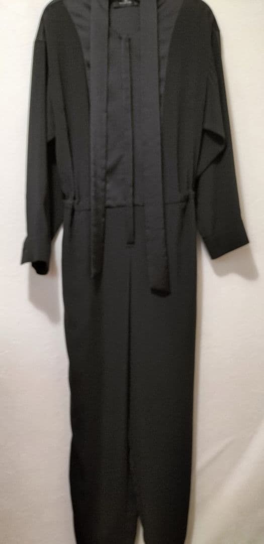 【最終値下げ】loin 井川遥　36ブラックオールインワン レディース