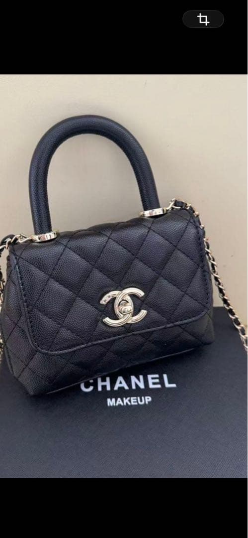 CHANEL キルティングハンドバッグ 黒ノベルティ