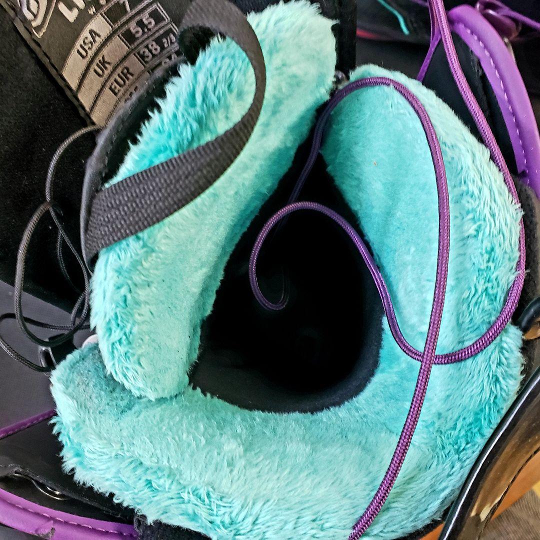 サロモンSAROMONスノーボード「 TIARA 」&ブーツ「LILY」セット