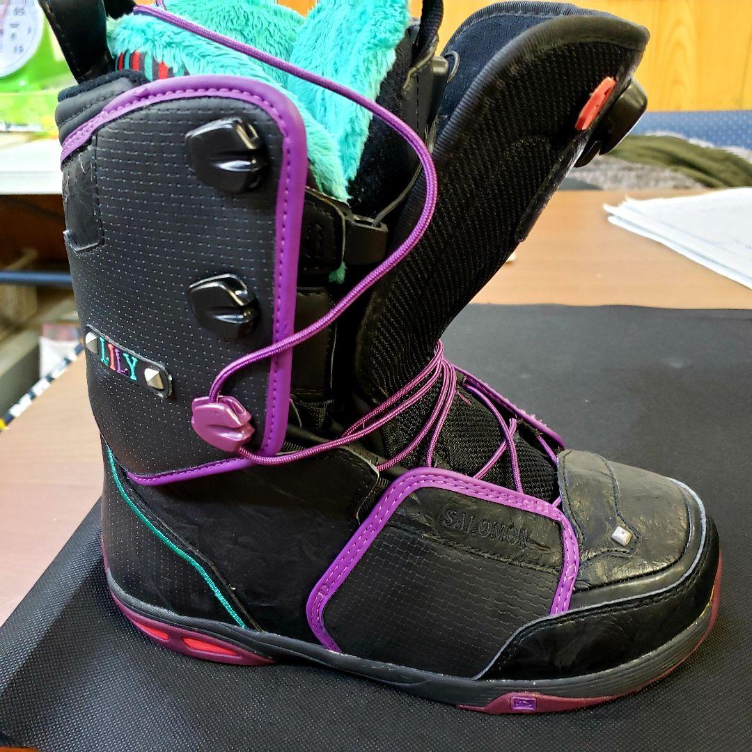サロモンSAROMONスノーボード「 TIARA 」&ブーツ「LILY」セット