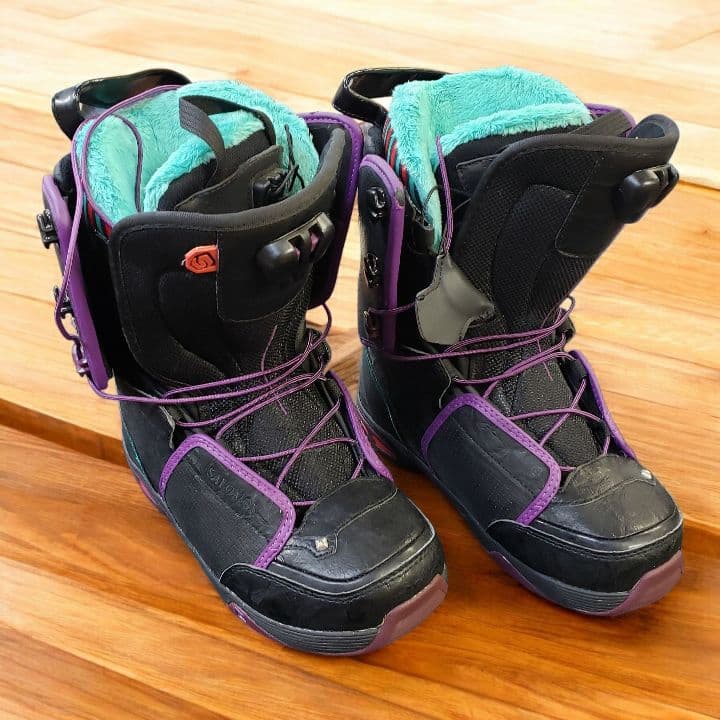 サロモンSAROMONスノーボード「 TIARA 」&ブーツ「LILY」セット