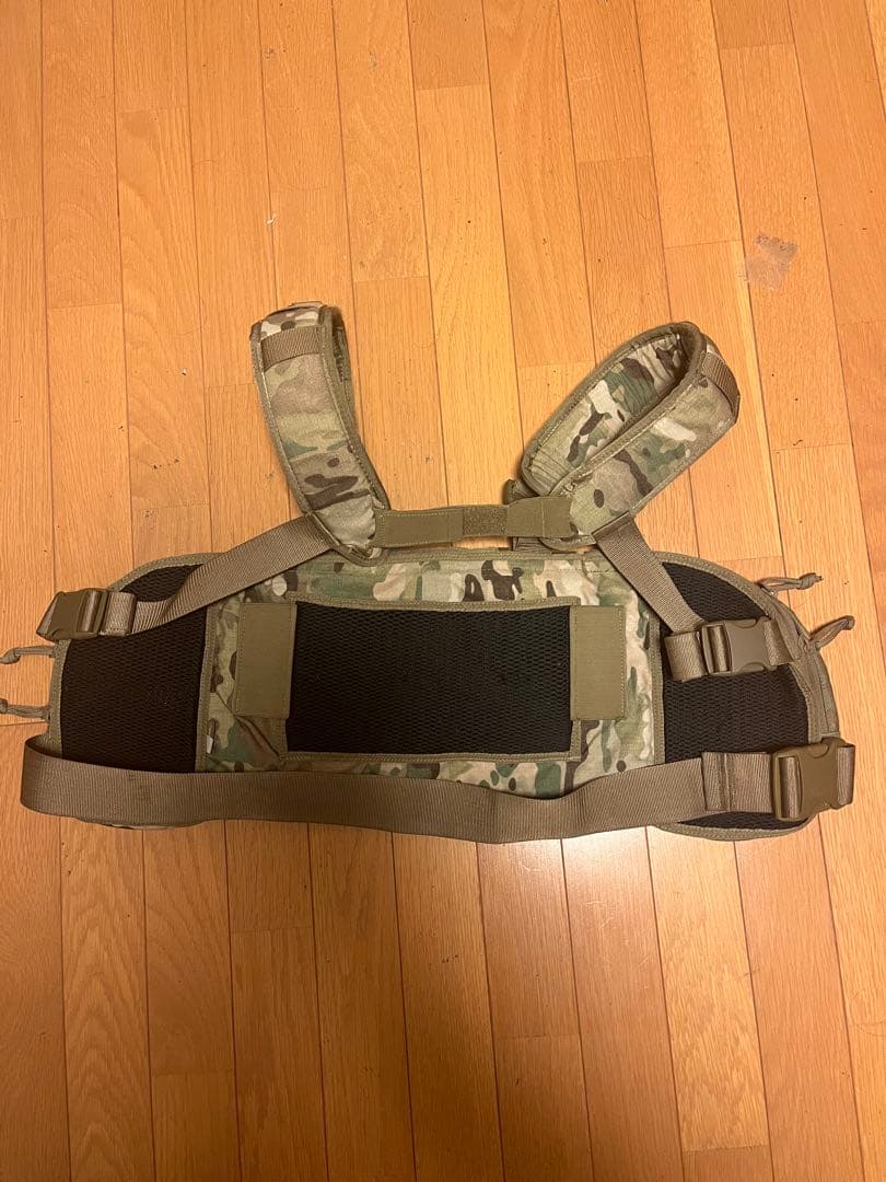 タスマニアンタイガーマルチカモ チェストリグ サバゲー