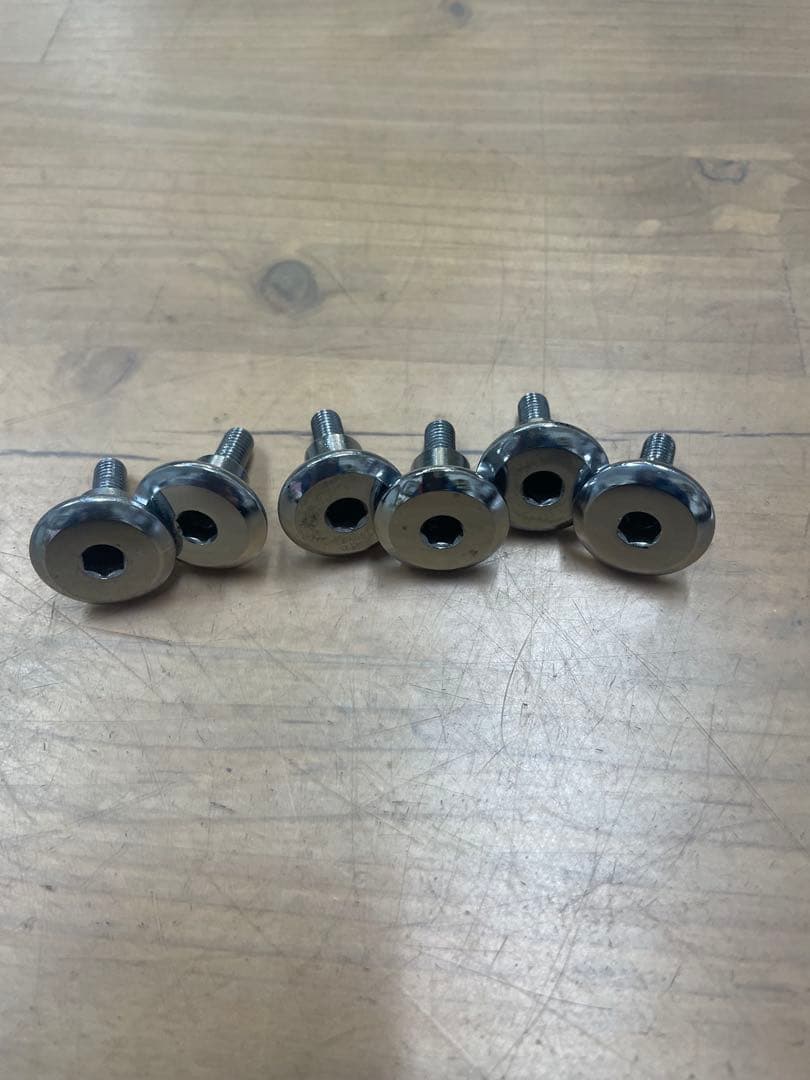 ホンダ純正CBR400Fタペットカバーメッキボルト6個中古