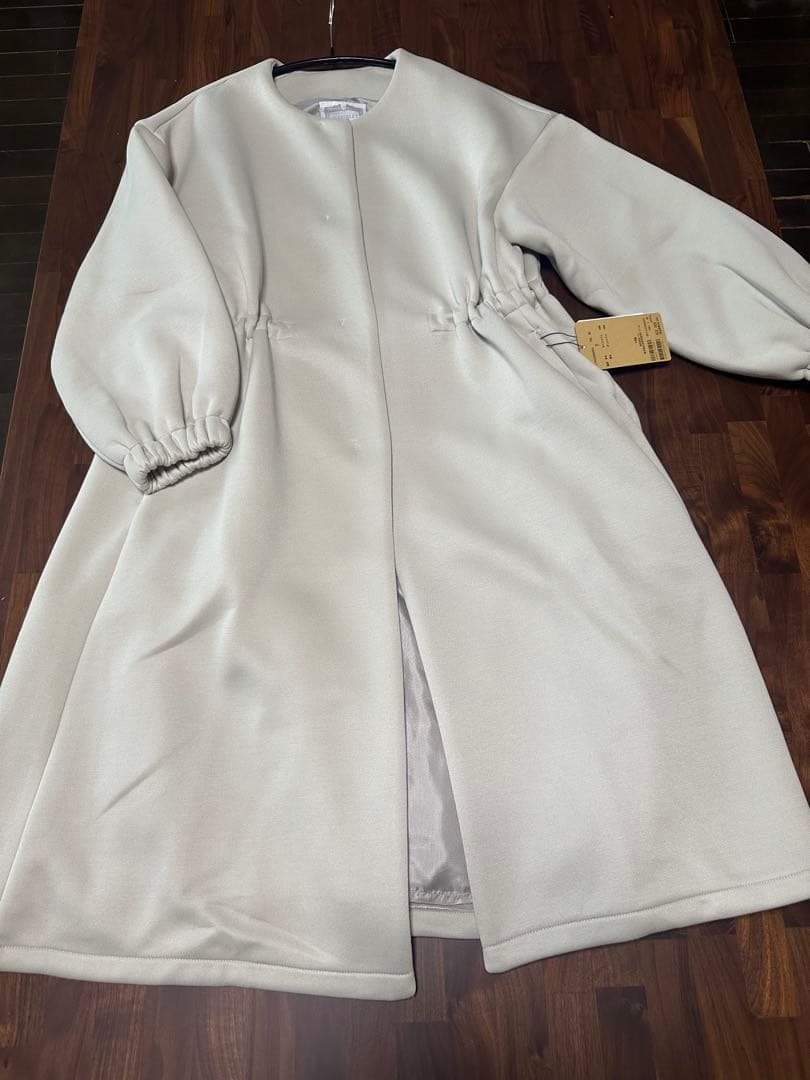 【新品未使用】BEARDSLEYビアズリー　ダンボールギャザーコート