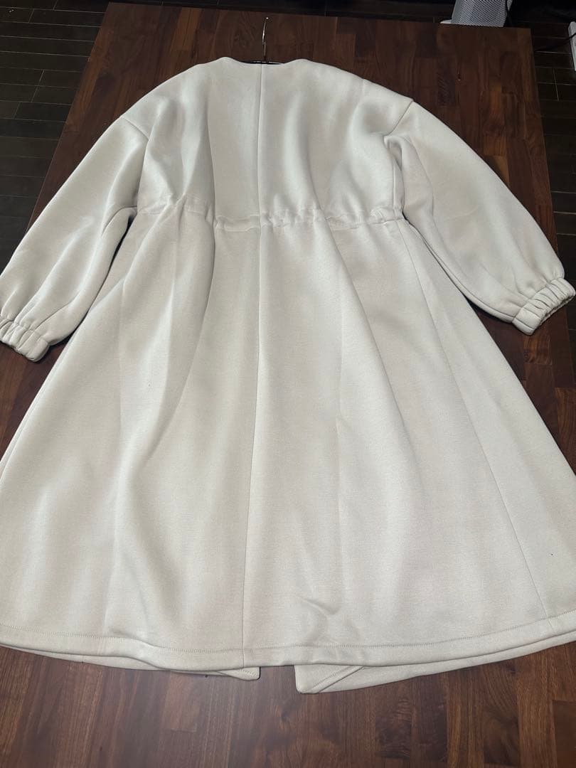 【新品未使用】BEARDSLEYビアズリー　ダンボールギャザーコート