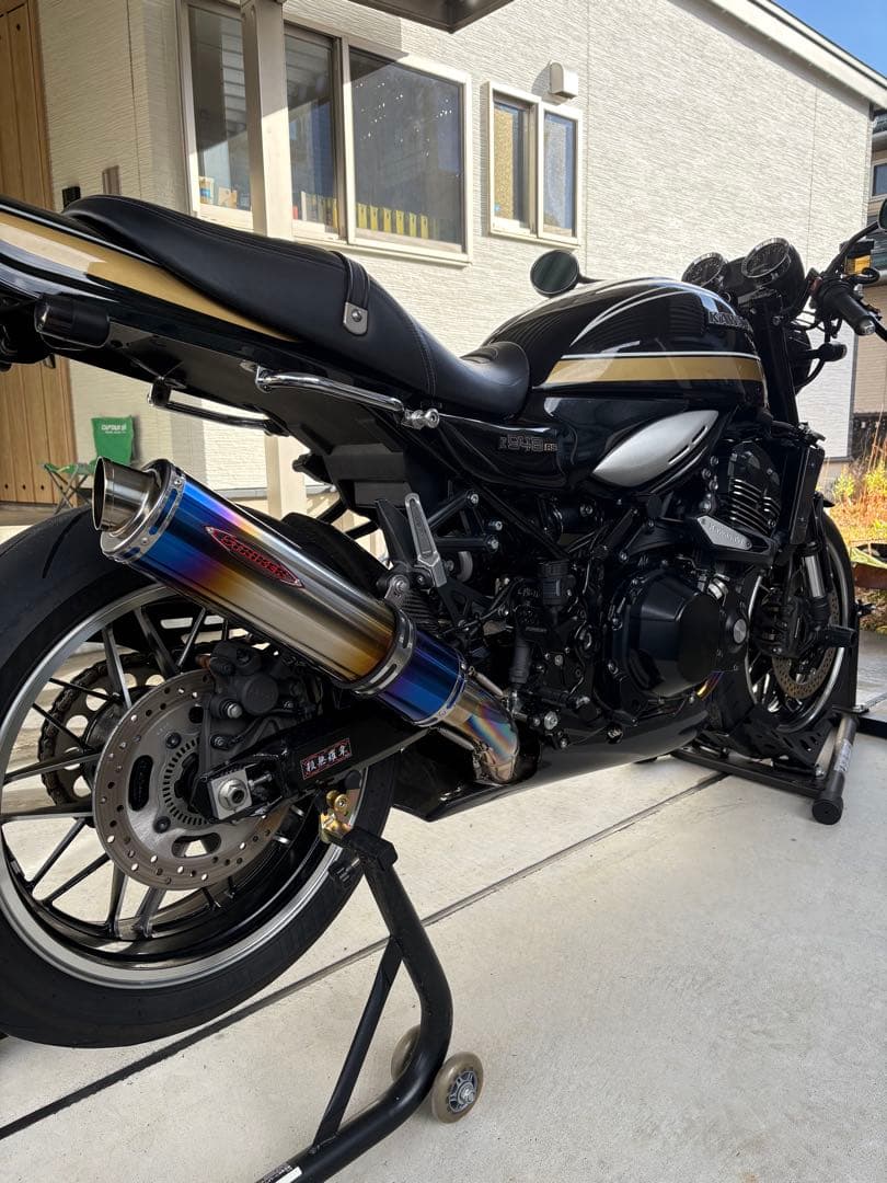 Z900RS ストライカー アンダーカウル カーボン