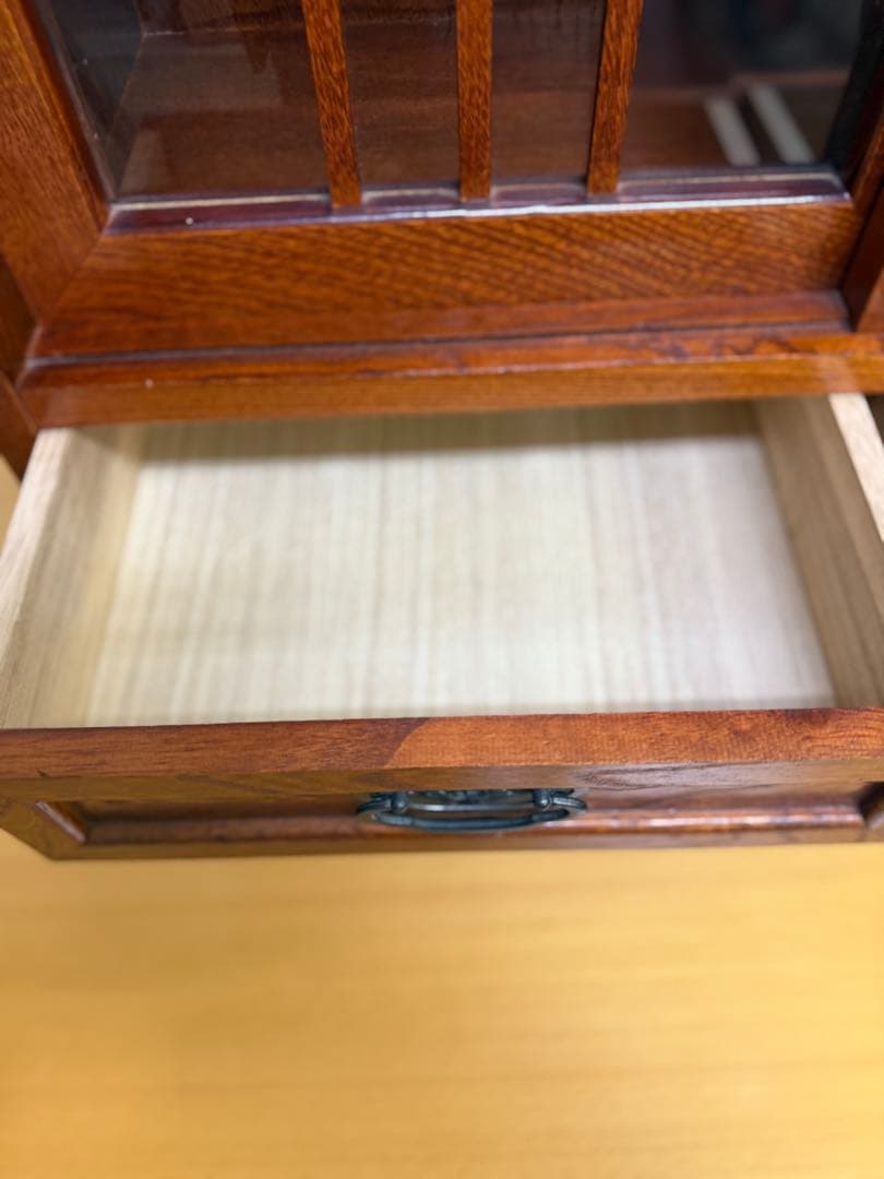 水屋箪笥（みずやたんす）飾り棚　昭和レトロ