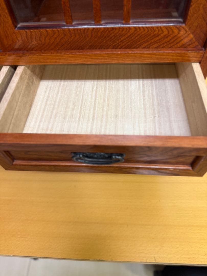 水屋箪笥（みずやたんす）飾り棚　昭和レトロ