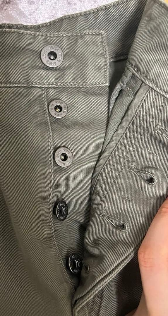 新品タグ付き MIUMIUカーゴパンツ 36値下げ不可