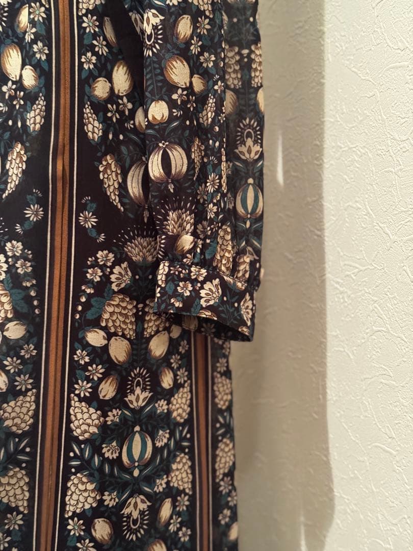 グレースコンチネンタル　ハイネックボウタイプリントワンピース　サイズ36