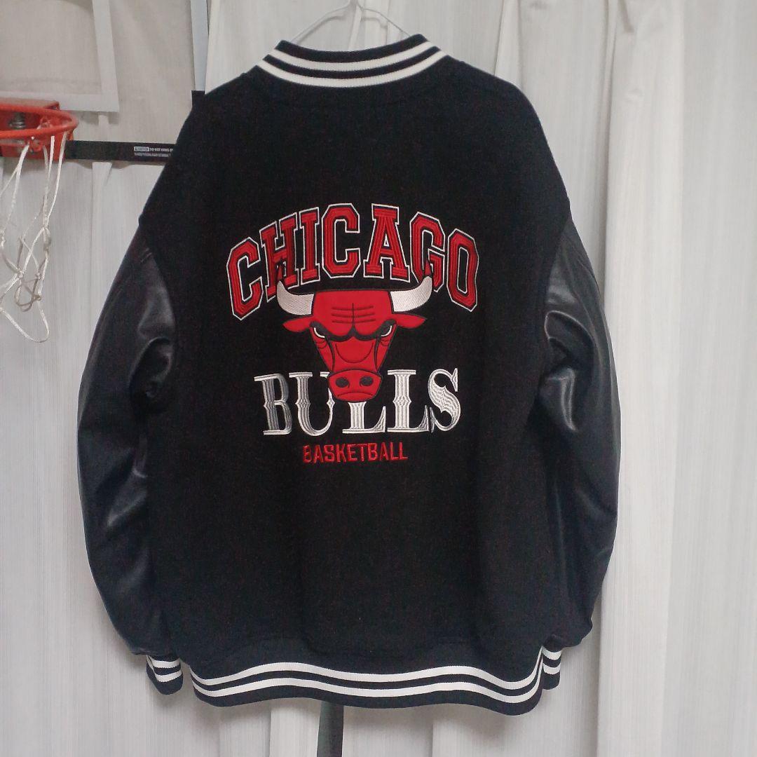 新品　未使用CHICAGO BULLS スタジャン XL ブラック