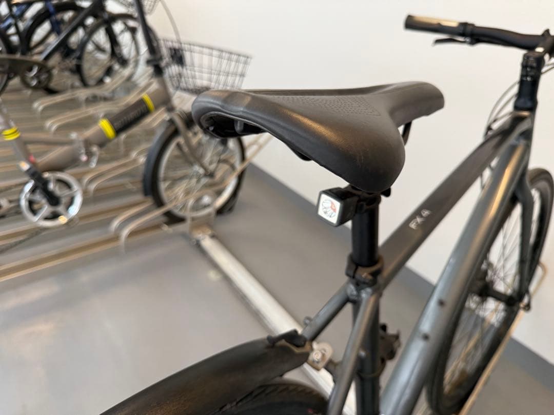 TREK トレック FX4 DISC クロスバイク2021