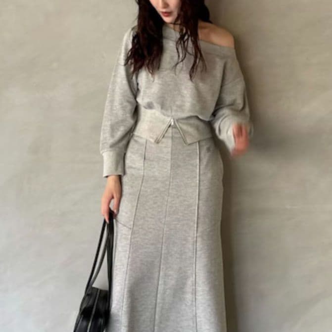 あ*や様 ラグナムーン 新作 新品 ウエストZIPラメスウェットプルオーバー