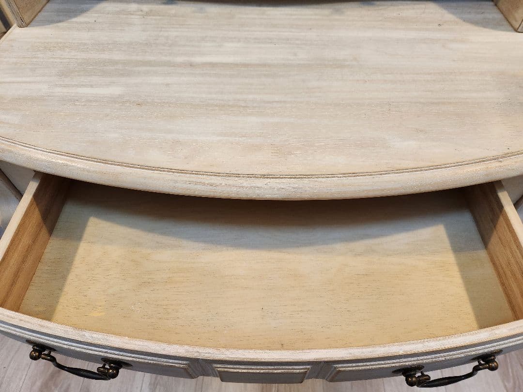 アンティーク調　木製デスク 3引き出し付き　シャビーシック