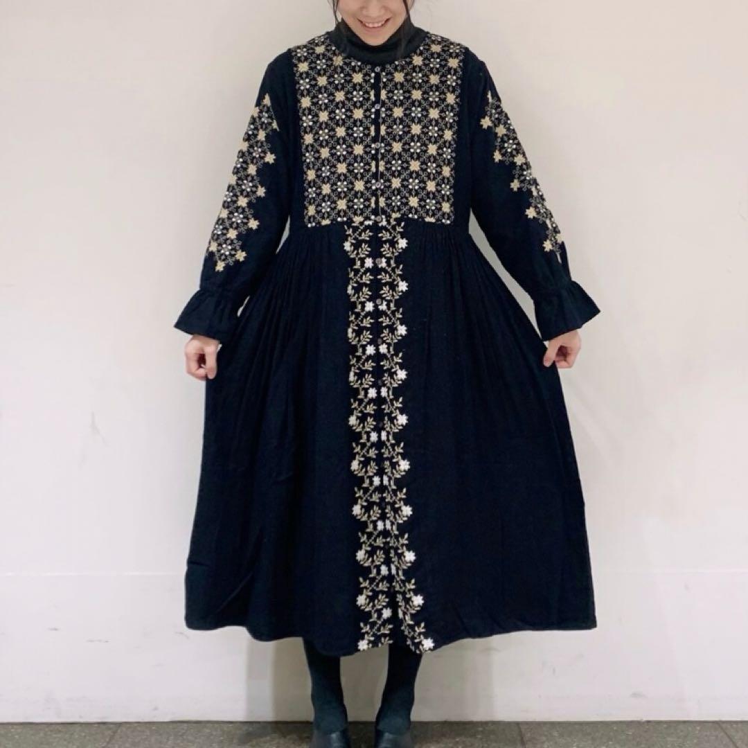 新品タグ付き✨ツハルバイサマンサモスモス 刺繍タックワンピース インド綿 長袖