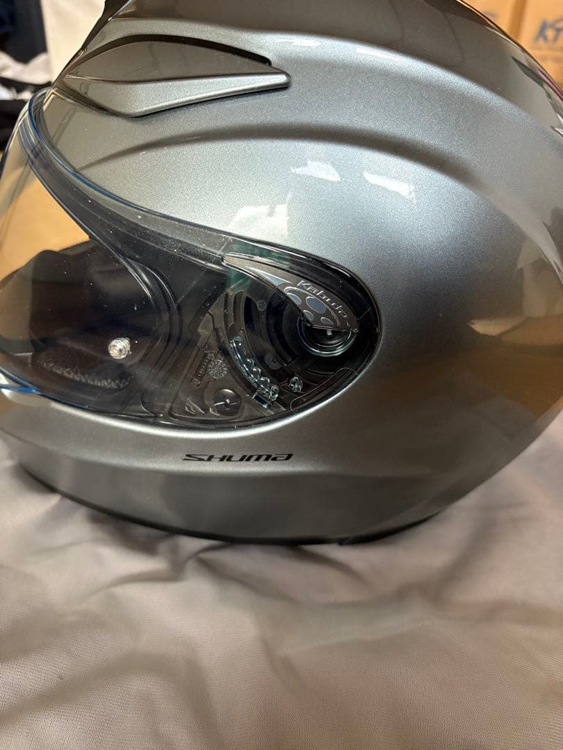 OGK KABUTO SHUMA Lシルバー ヘルメット
