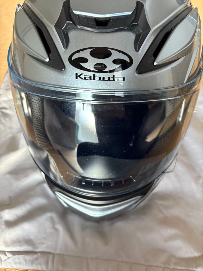 OGK KABUTO SHUMA Lシルバー ヘルメット