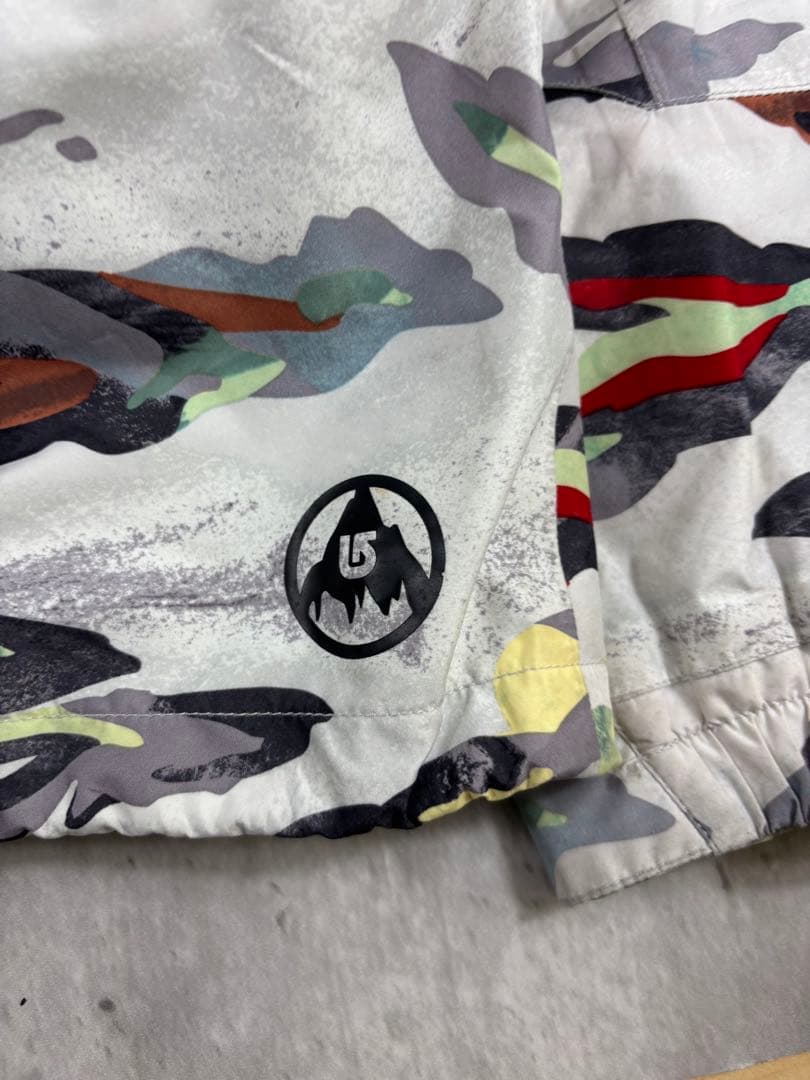 BURTON “GORE-TEX  SHELL JACKET” CAMO