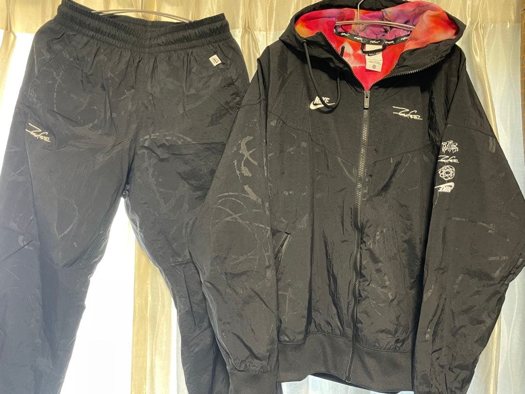 NIKE ブレイキン ウィンドランナー上下セット