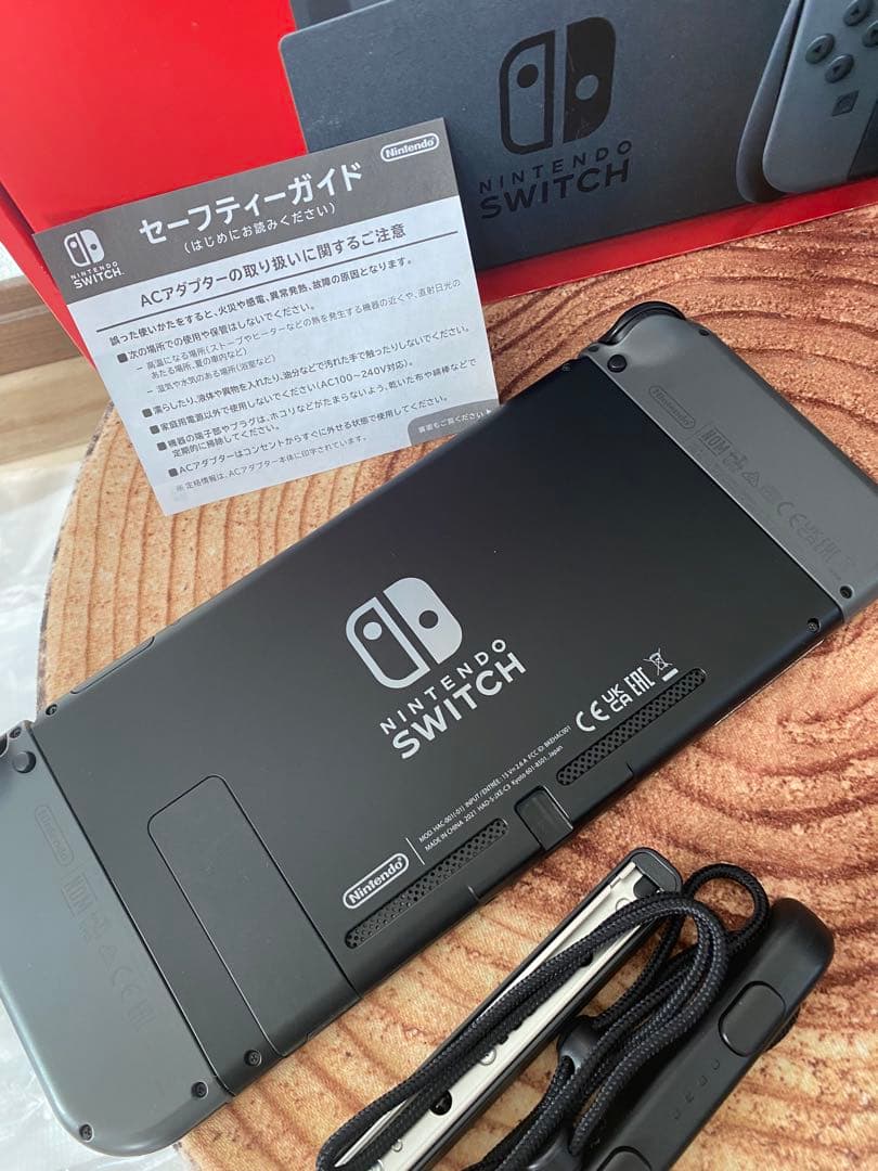 Nintendo Switch ニンテンドースイッチ本体　グレー②
