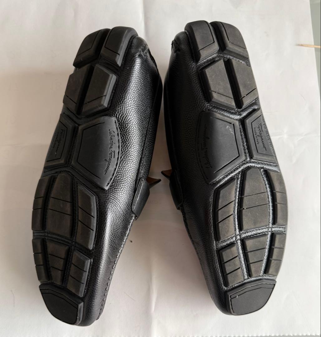 Ferragamo メンズ　ブラック ローファー 25cm