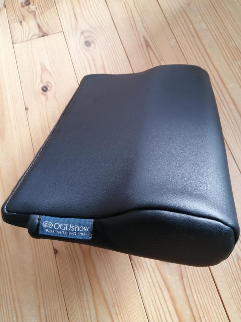 ★OGUshow　200系ハイエース・アームレスト　ハイタイプセット送料込★