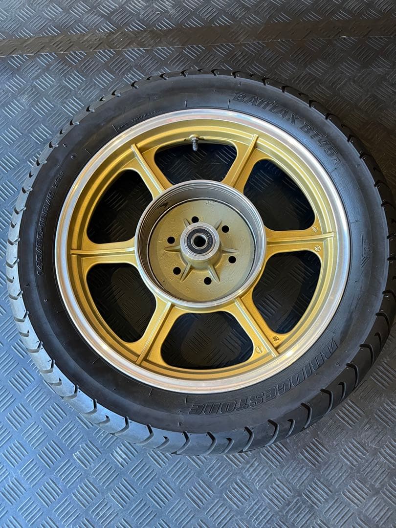 kz 900 キャスト ホイール タイヤ