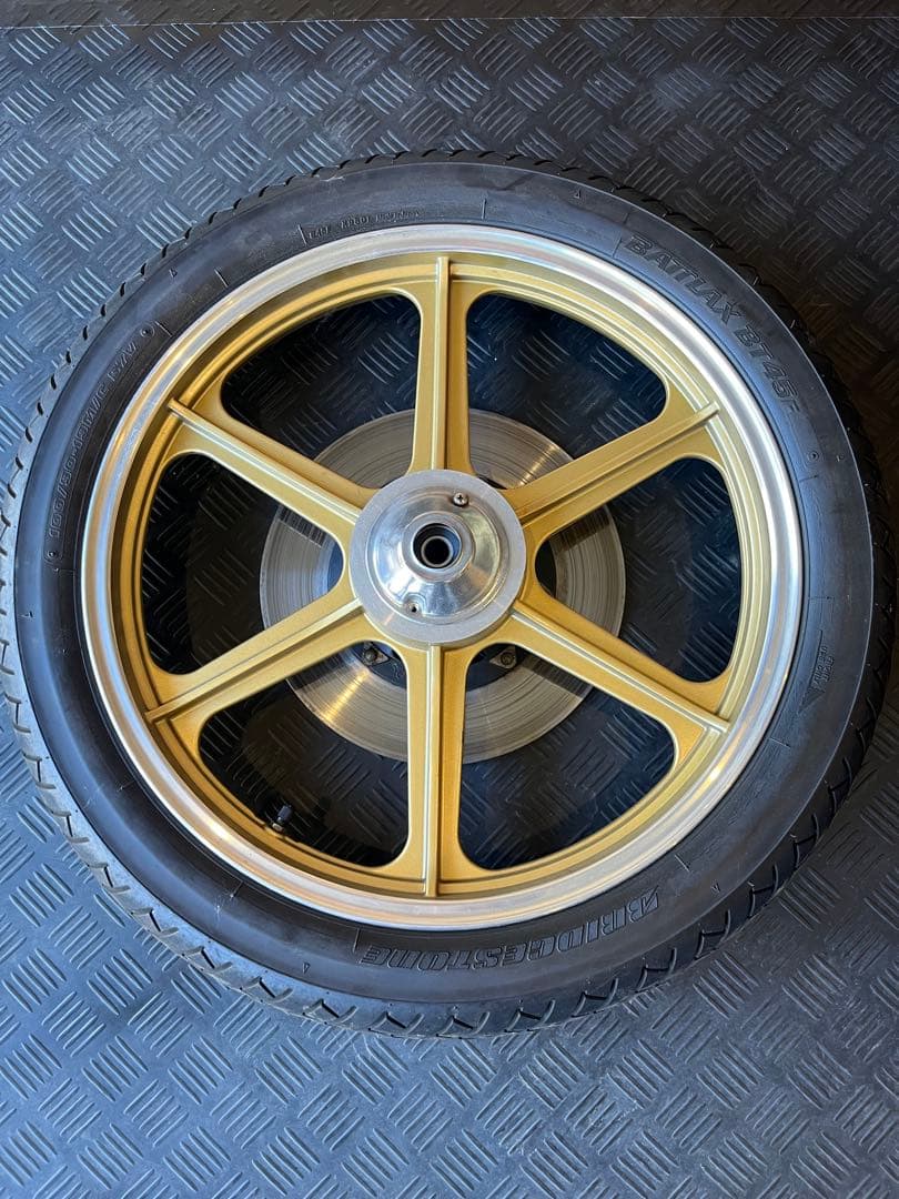 kz 900 キャスト ホイール タイヤ